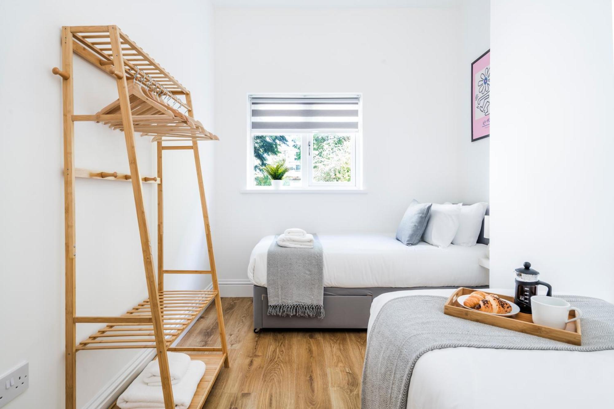 סאטון Cozy 2 Bedroom Apartment In Sutton מראה חיצוני תמונה