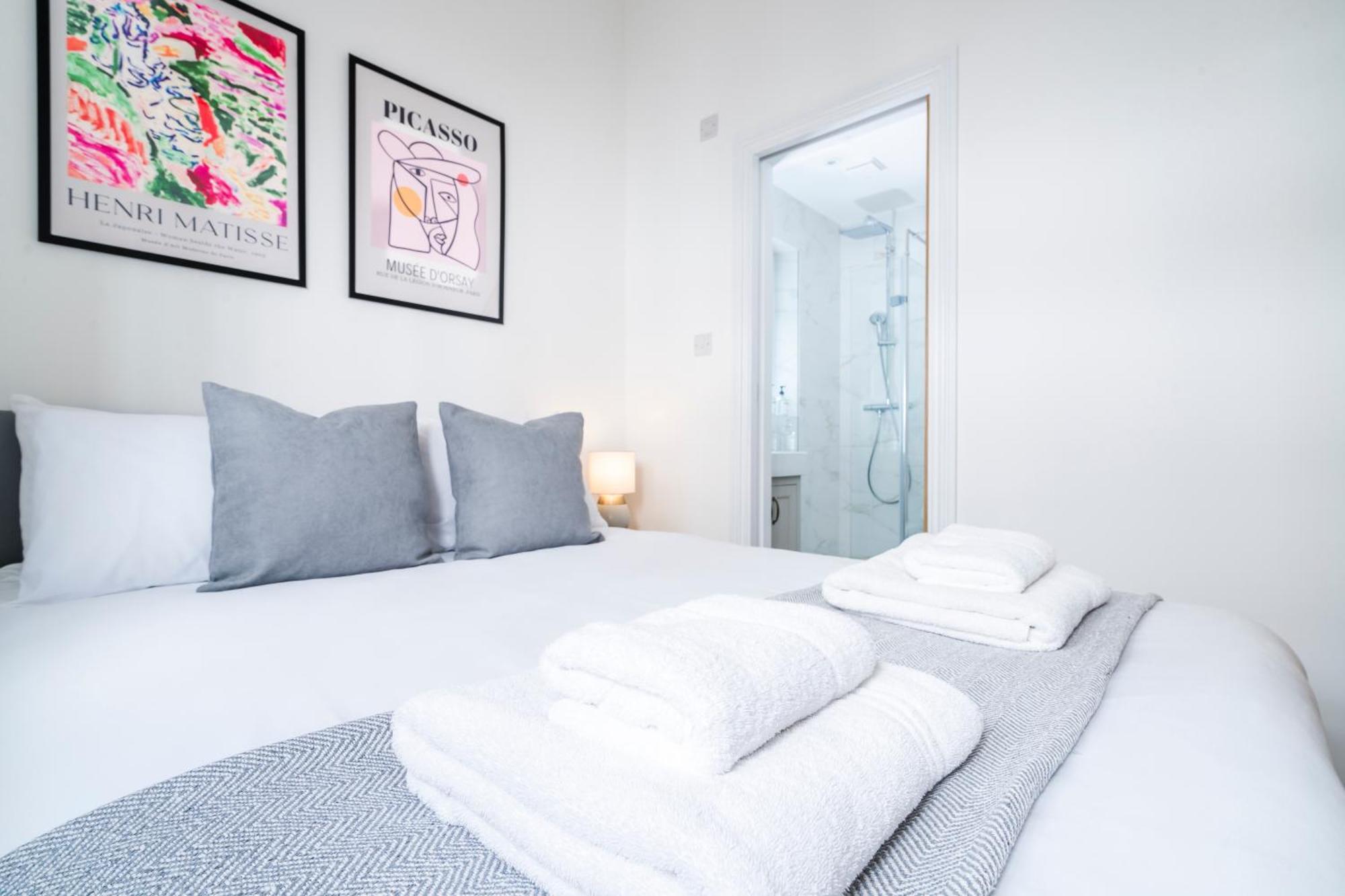 סאטון Cozy 2 Bedroom Apartment In Sutton מראה חיצוני תמונה